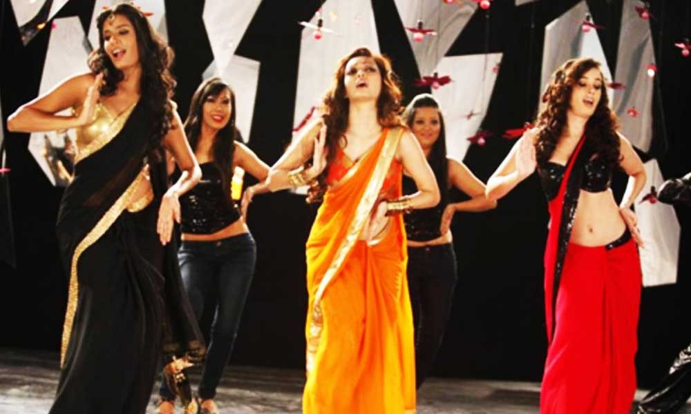 Master These 5 Bollywood Dance Moves