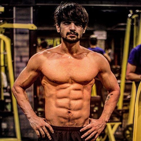 These Pictures of TV Hottie Yuvraj Thakur Will Definitely Make You Drool