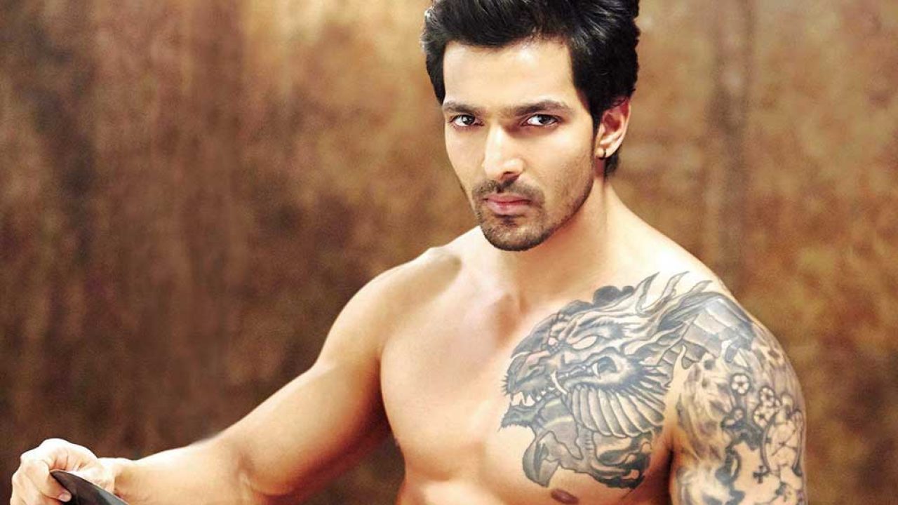 Harshvardhan Rane - Wish to win a photoshoot by @DabbooRatnani by winning  the contest-Review #SelfieExpert #OPPOF1s To Win. Check this  out-http://bit.ly/2aFXCe9 | Facebook