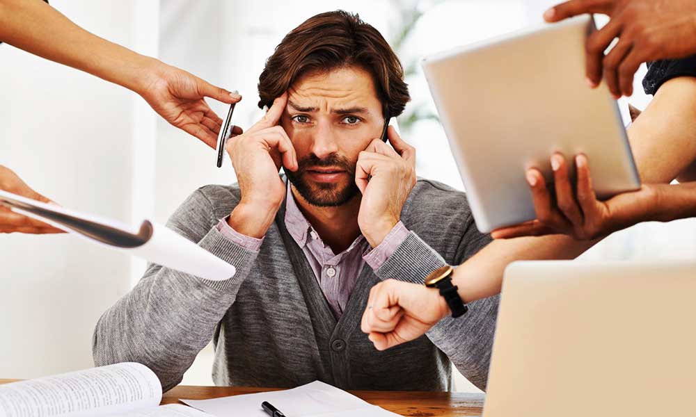 If Your Boss Keeps Giving You Workload Do These 5 Things 