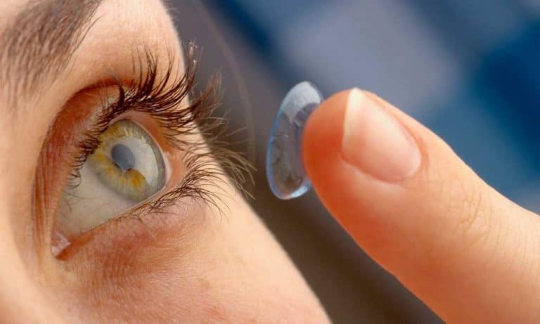 Here Are 7 Contact Lens Mistakes That You Must Strictly Avoid