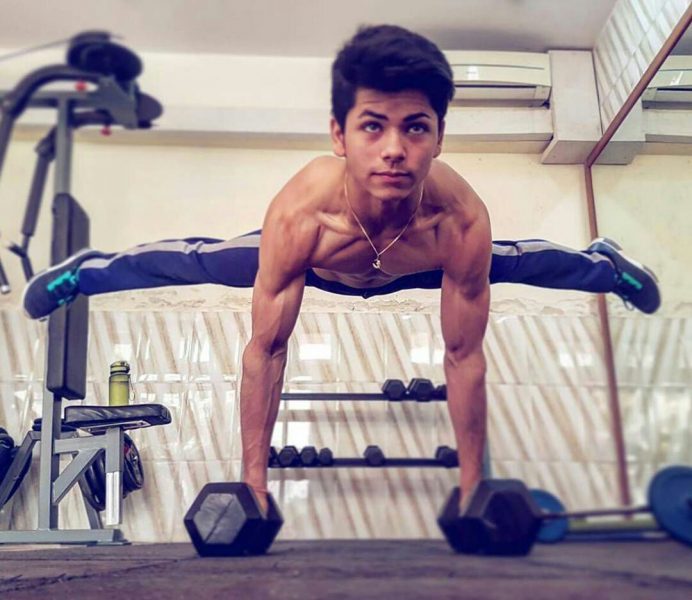 Pics Of Siddharth Nigam His Abs Will Make You Forget Everything Else